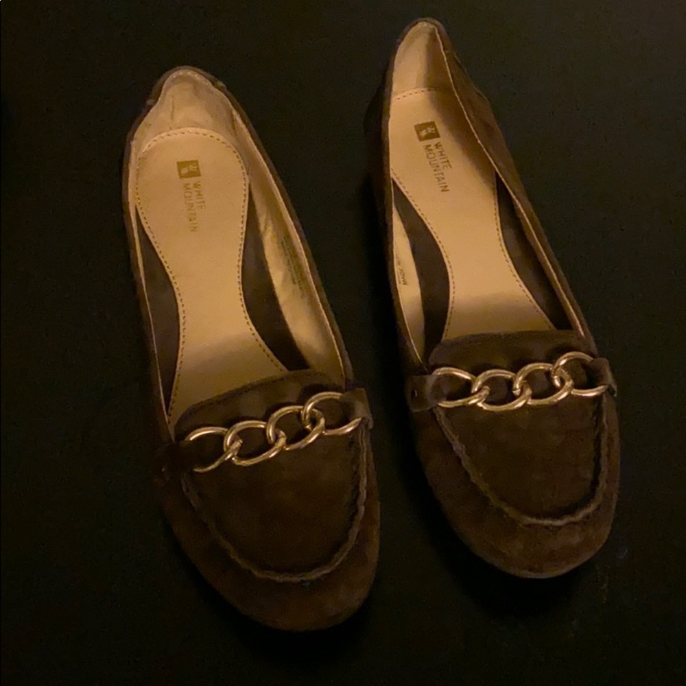 White Mountain Granby Brown Suede Loafers